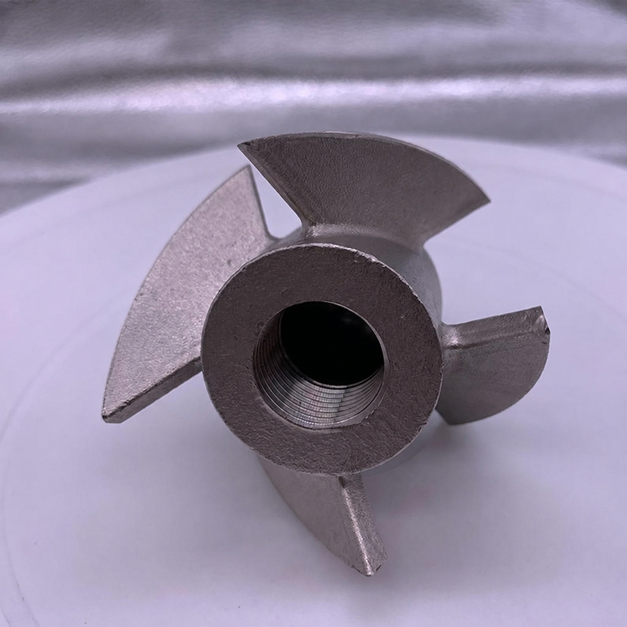 Threaded Mixing Blade Rotor